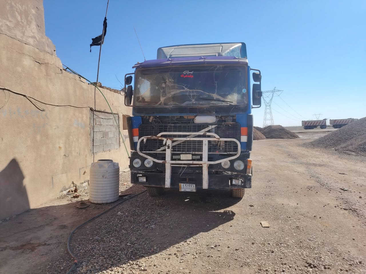 للبيع فالفو موديل 1986 مكينه جدیده دبل شاصي كير اكسن نضاف سعر 80 وبيه مجال الشراي
***********
