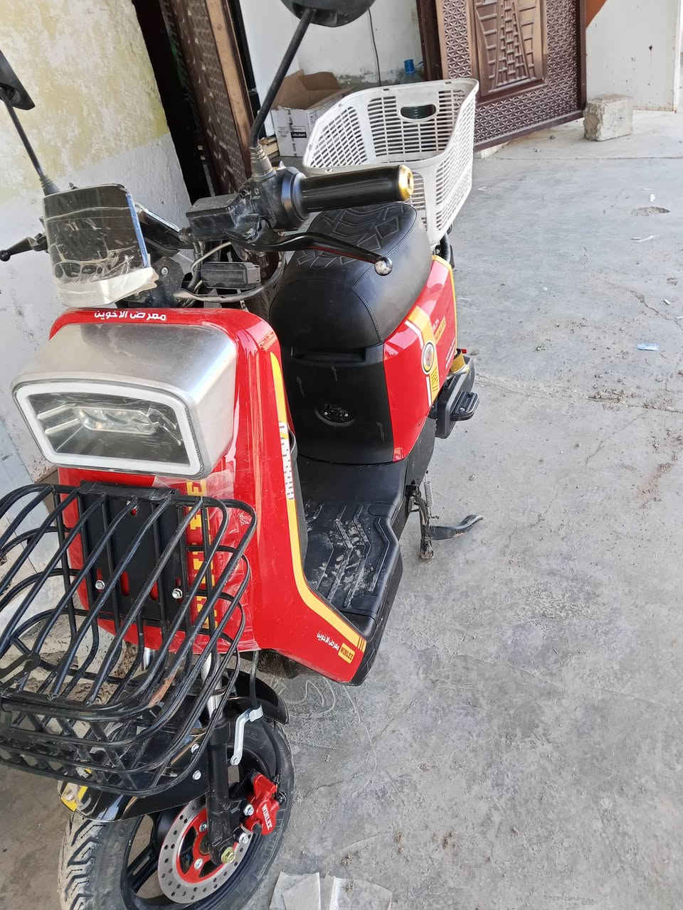 دراجه R7للبيع نضافه فول صار اقل شهر من اخذتو 
السعر 600وبيها مجال 
رقم الهاتف ***********
