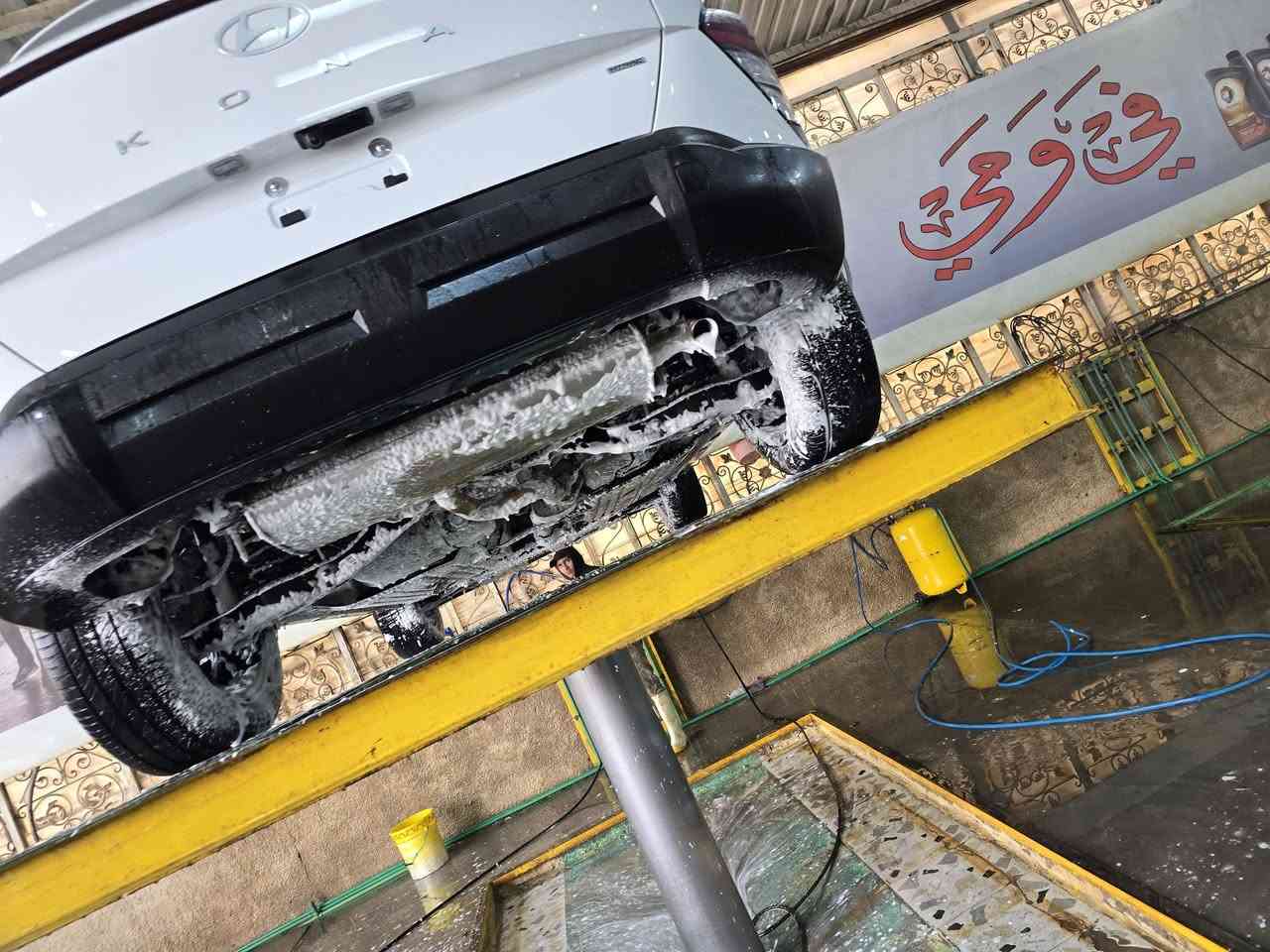 هونداي كونه موديل ٢٠٢٤
فحص مؤقت السياره جاهزه من كلشي فول موصفات 
مكينه ٢٠٠٠ دوش فور ويل تحكمات حاكيه ردار مانع انزلاق الداخل مخمل ثلجي السياره وارد امريكي ضررها مثل ماموضح بالصور فقط خشم البنيد او راجع ابلادي ...
السعر ١٦٨ او بيها مجال للاستفسار الاتصال ***********
