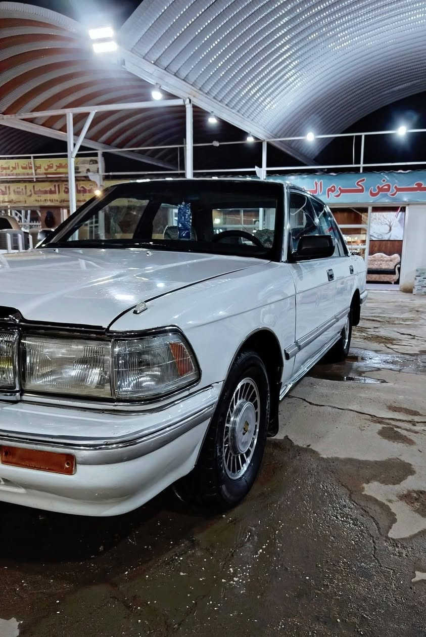 بسم الله الرحمن الرحيم
السلام عليكم 
سيدان موديل 90 يسره بلاد مكينه وكير وحدادية وتبريد وكهربائيات ورقم بغداد انكليزي وكله جاهز المكان نجف  
السعر من تتصل ***********     ***********
