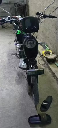 دراجة شحن • حجم ٢٠ • بطاريات نص عمر