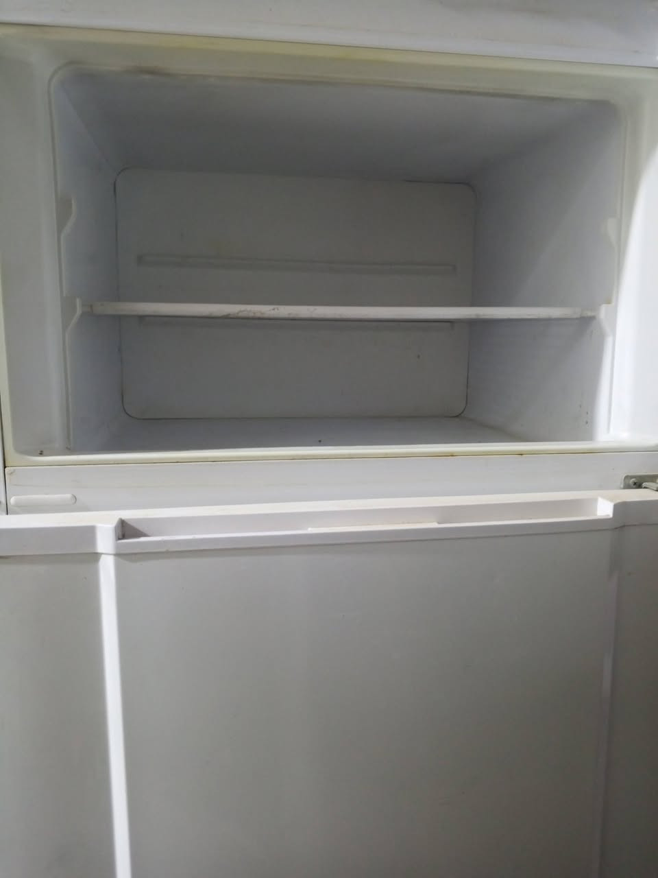 ثلاجه اوميز اوطبلات للبيع كربلاء سيد اسماعيل ‏‪***********‬‏
