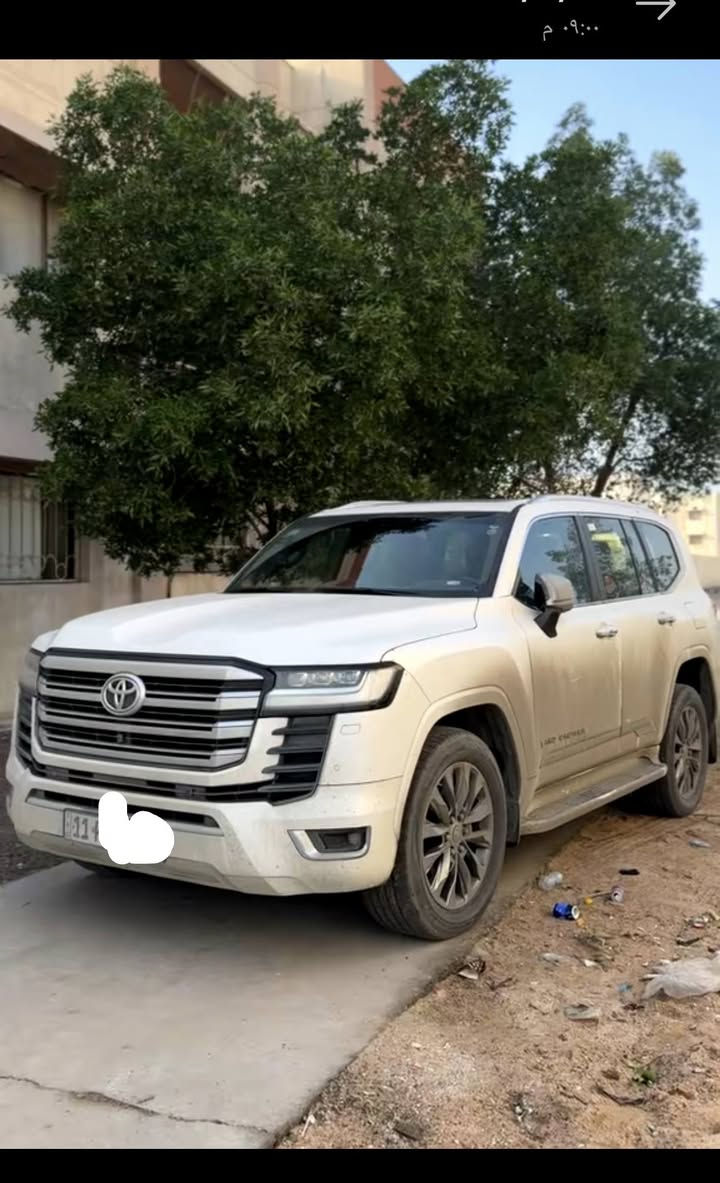 سلام عليكم لاندكروز VXR موديل 2023 فولل مواصفات باب شفط داتا شو فول الفول السياره ضمان ساز وماشيه 80 ألف ومغلفه ppf وكفاله عامه من شخط مكاني بصره رقم بغداد ***********
