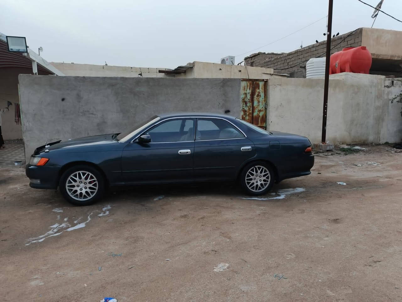 السلام عليكم سياره مارك نفخ موديل 1993 بصرة رقم انكليزي سنويه مجدده ال28 بأسمي  مكفولة من الگص والنقل والضربه القويه مكينه وگير اثنين ونص بلكارتون طخم تاير حداد حلوه تبريد شغال كهربائيات شغاله السعر 48 مكان السيارة بصرة سفوان أنا مكلف بلنشر وهذا رقم صاحب السياره ***********
