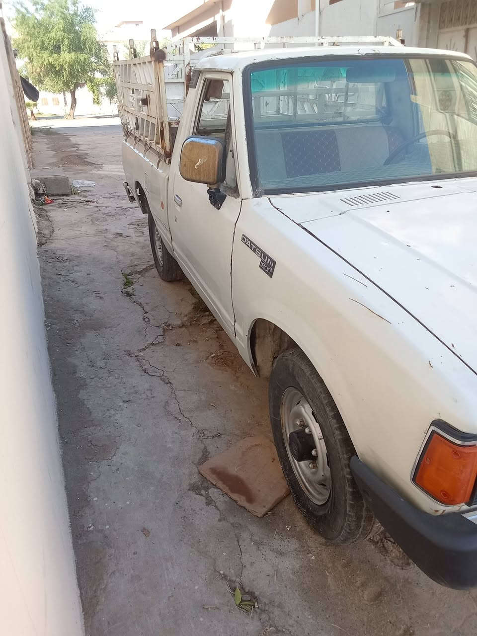 متاح بيكم داتسن مديل80محرك بي اثر سرف كالون بنزين شرط مامسجل ***********
