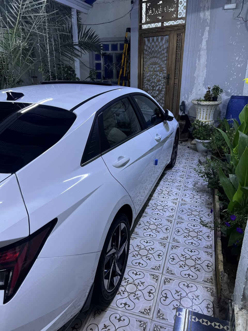 انترا خليجي كفاله بيه طخه بسيطه موديل ٢٠٢٣ فول موصفات رقم اربيل ماشيه ٤٥ محرك ١٦٠٠ سعر ١٦٠ 

***********
