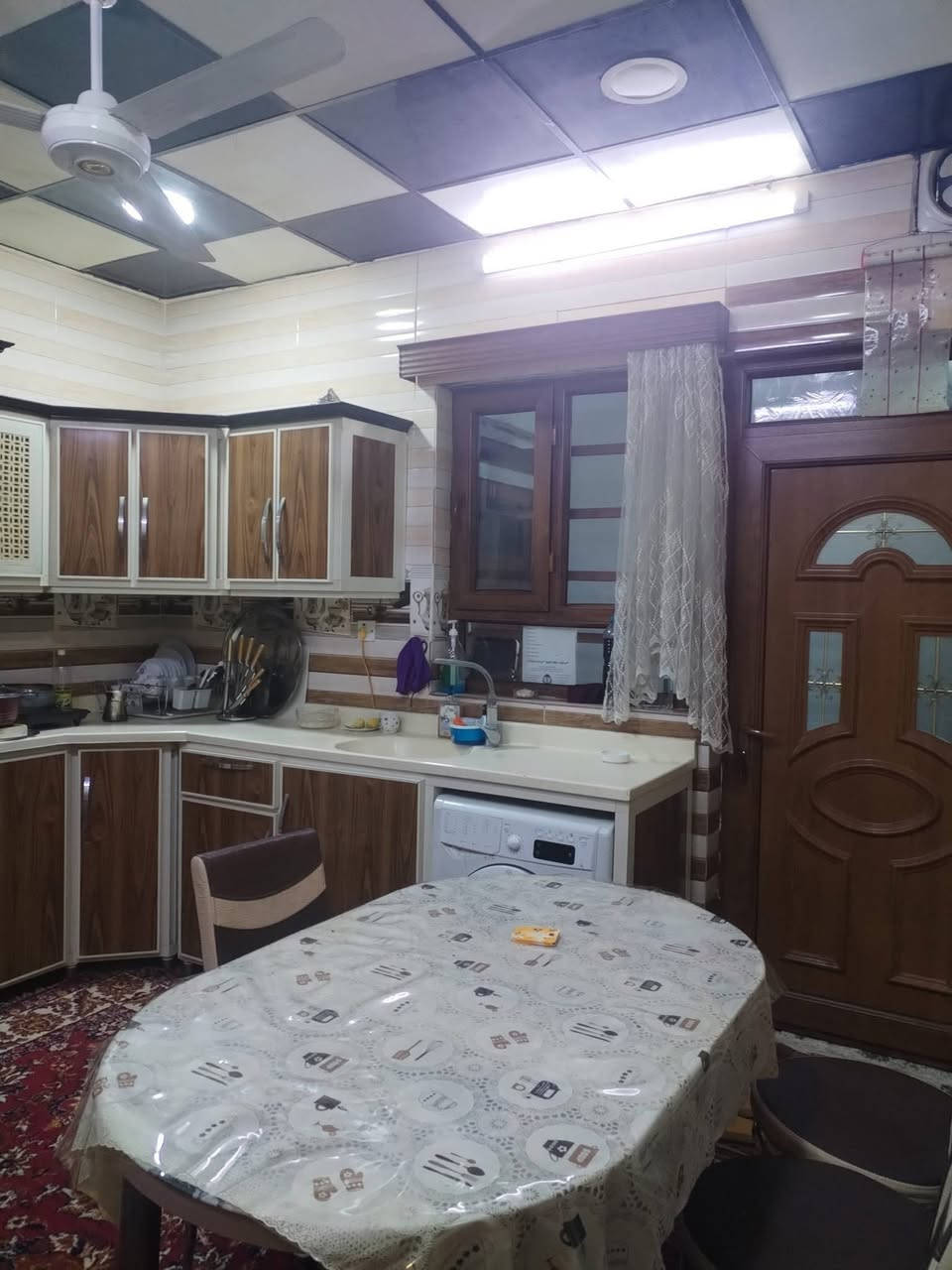 للبيع
بيت ١٠٠ متر مربع رقم بلديه  فول سيراميك سقف ثانوي غرفة نوم ومطبخ واستقبال وصحيات وكراج

مع الاثاث كامل

العنوان كركوك حي الاسرى قرب جامع العدل
السعر ٤٢ مليون
للمزيد اتصل بالرقم
***********
( تابعو صفحتنا لليوصلك لمزيد من المنشورات )
