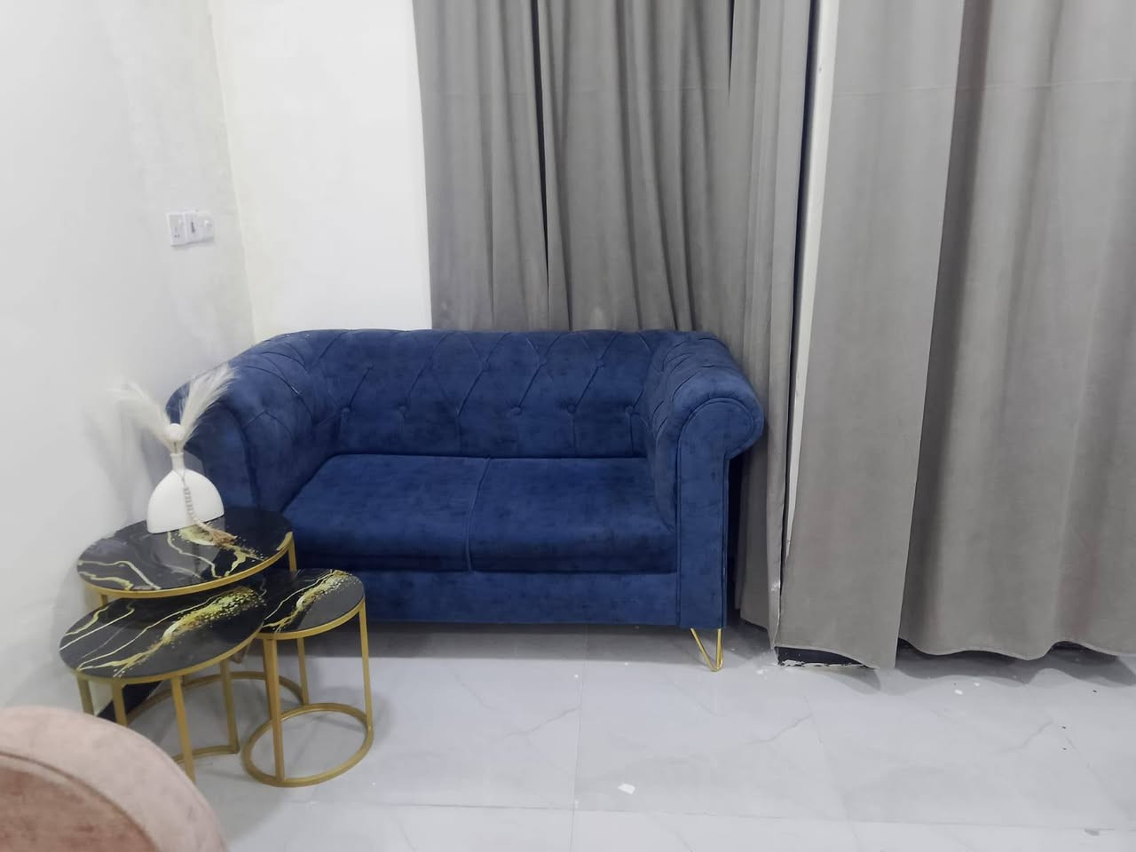 السلام عليكم  عندنه تخم البيع سعره 300بي ماجل رقم الهاتف *********** العنوان شرطه الخمسه تلدوانم قرب صيطره بغداد
