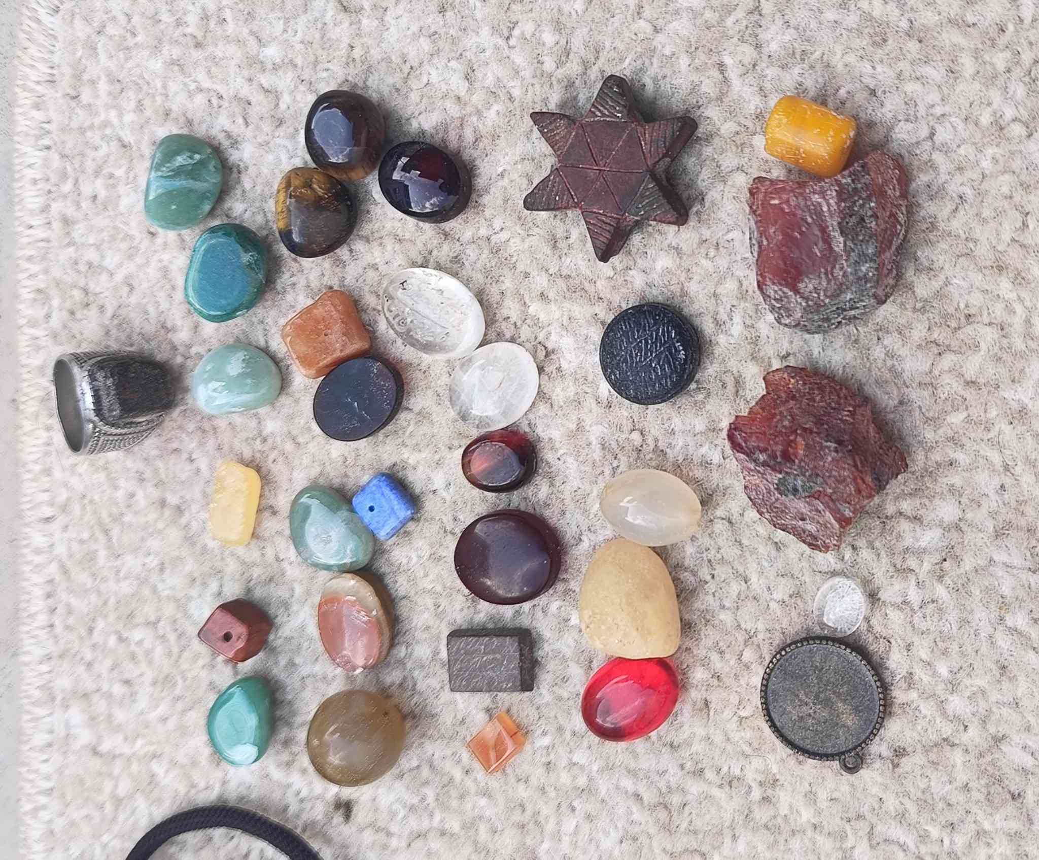 مجموعه احجار كريمه مع مسبحه 
80  الف


**إذا كنت صاحب هذا الإعلان وتريد حذفه لأي سبب، رجاءا أرسل رسالة إلى الدعم الفني**