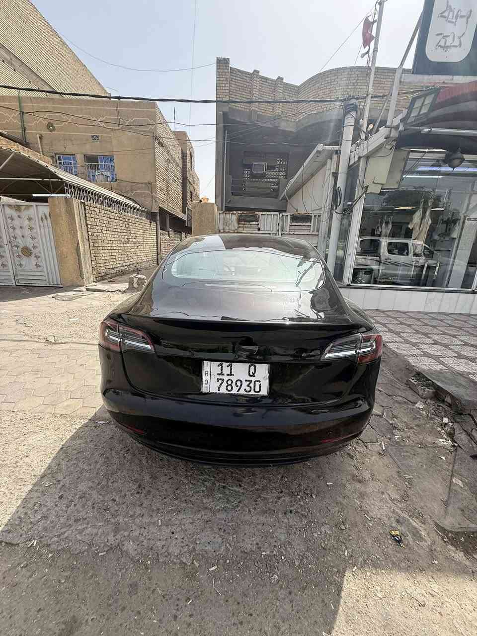 السلام عليكم
تسلا مودل 3 2023 للبيع

السيارة حادثهة قبق جنطة وجاملغ الخلفي 

وبيهة بارد بصيط

تك ماطور  اون لاين

داخل ابيض ماشية 43 الف 

السعر 155 وبيهة مجال 

مكان بغداد حي الجوادين

الرقم ***********
