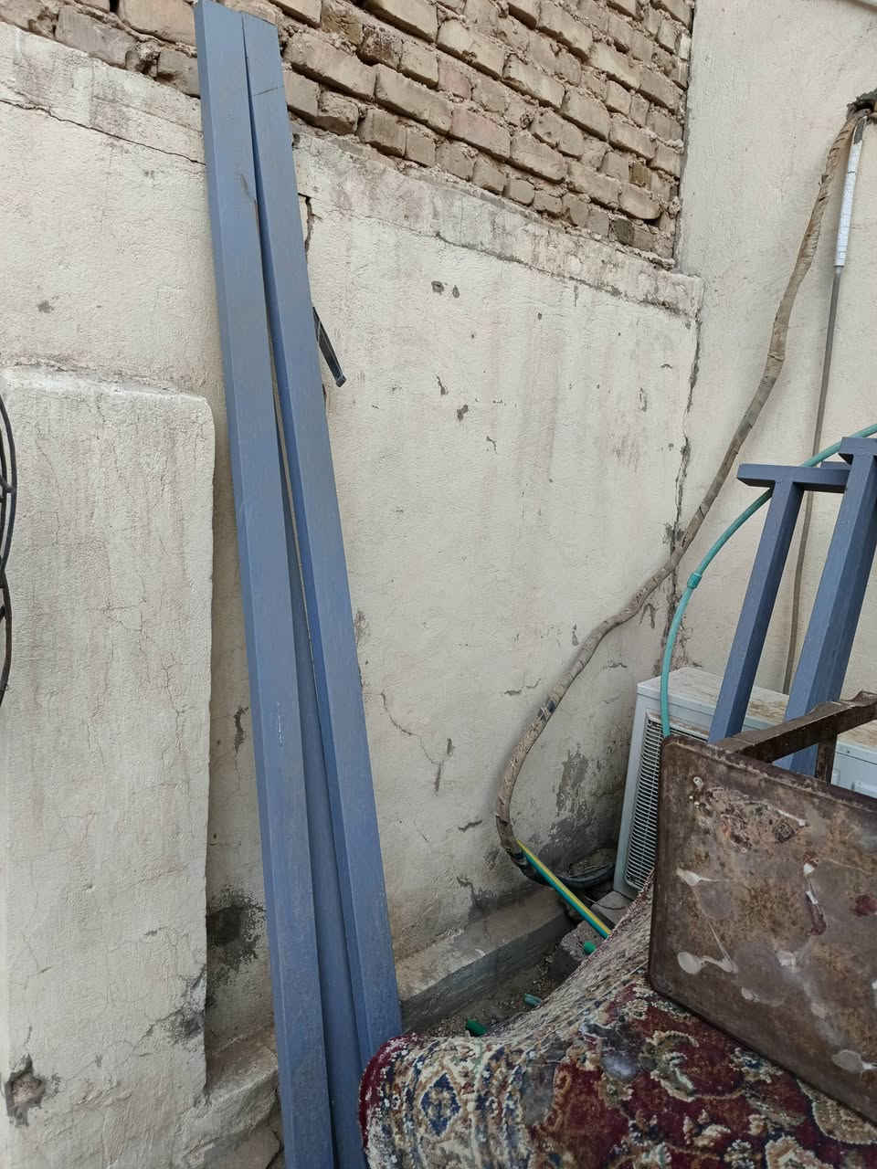 بعد اذن المسؤول
تانكي ٥٠٠ لتر اردني مع الصوندات ٦٠ الف جاهز ونضيف
بوري شخاطه ٣ ملم المتر ٣ الف مصبوغ ضد الزنجار غير مستخدم
ميز المنيوم عرض ٢ متر وارتفاع ١٦٠ سنتيم يحتوي على رفوف السعر ٤٠ الف
طباخ عشتار ابو الفرن السعر ١٠٠ الف
النجف 
رقم الوتساب ***********
