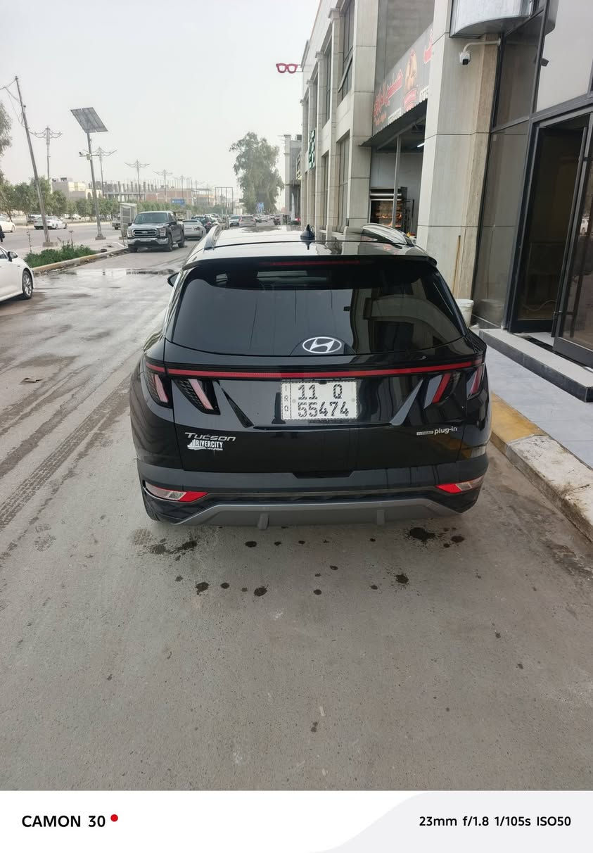 *إلسلام عليكم مكان السيارة ديالى بعقوبة 🍊
سيارة هيونداي توسان 2024 بلكن فول مواصفات أعلى مواصفات بالتوسان تقديم وتأخير بالبصمة
رقم بغداد باسمي تحويل مباشر
- فئة: بلكن هايبرد وشحن منزلي فول  أعلى مواصفات
- لون: أسود
- كيلومترات: 40.000كم
- دفع: رباعي
*السعر: 185
*للتواصل:* [***********
*الموقع:* [ديالى بعقوبة]
السيارة بدون صبع فقط طخة بسيطة بالباب الأمامي كلين
