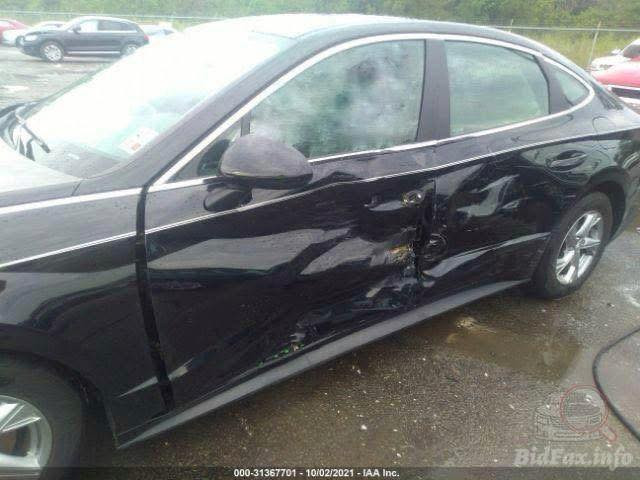 سوناتا 2020 امريكي شكل جديد
المحرك 2500 GDI
فول الفول ماعدا الفتحة
بيها فقط بابين
ماشية 49 الف ميل

تشغيل عن بعد وبصمة
وباقي مواصفات الفول تعرفوها

كير محرك تبريد على وضع الشركة
شرط شرط السيارة ربع ماعايزه

***********

السعر 163$
