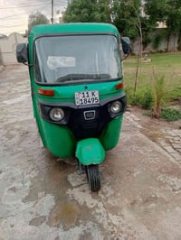 تكتك للبيع موديل 22 باسمي مكينه ما مفتوحه رقمي السعر 8وربع   077141280...