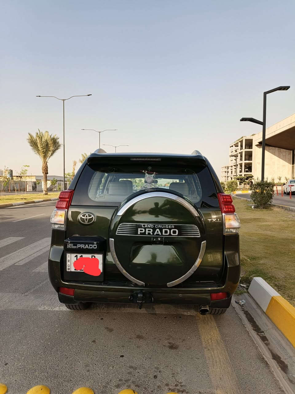 للبيع برادو 12 محرك 6سلندر تبريد 3قطع دبل تانكي ،سبير تعليك ،بغداد، بأسمي .ماشيع 210الف .مابيه صبغ فقط دعاميات وبلاستك السبير  اشويه شخط بالجاملغ  كير محرك مكفول ،مواصفات  بصمه ،مي شفط ،كامره ،تقفيل الابواب والجام يصعد ريمونت ،تايرات جدد ،صدر جديد،بدايه جراد بالقماره ، فتحه سقف ، للاتصال *********** واتساب  عنواني بغداد،
