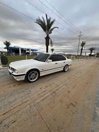 بي ام دبليو 525 • موديل ١٩٩٢ • جير عادي