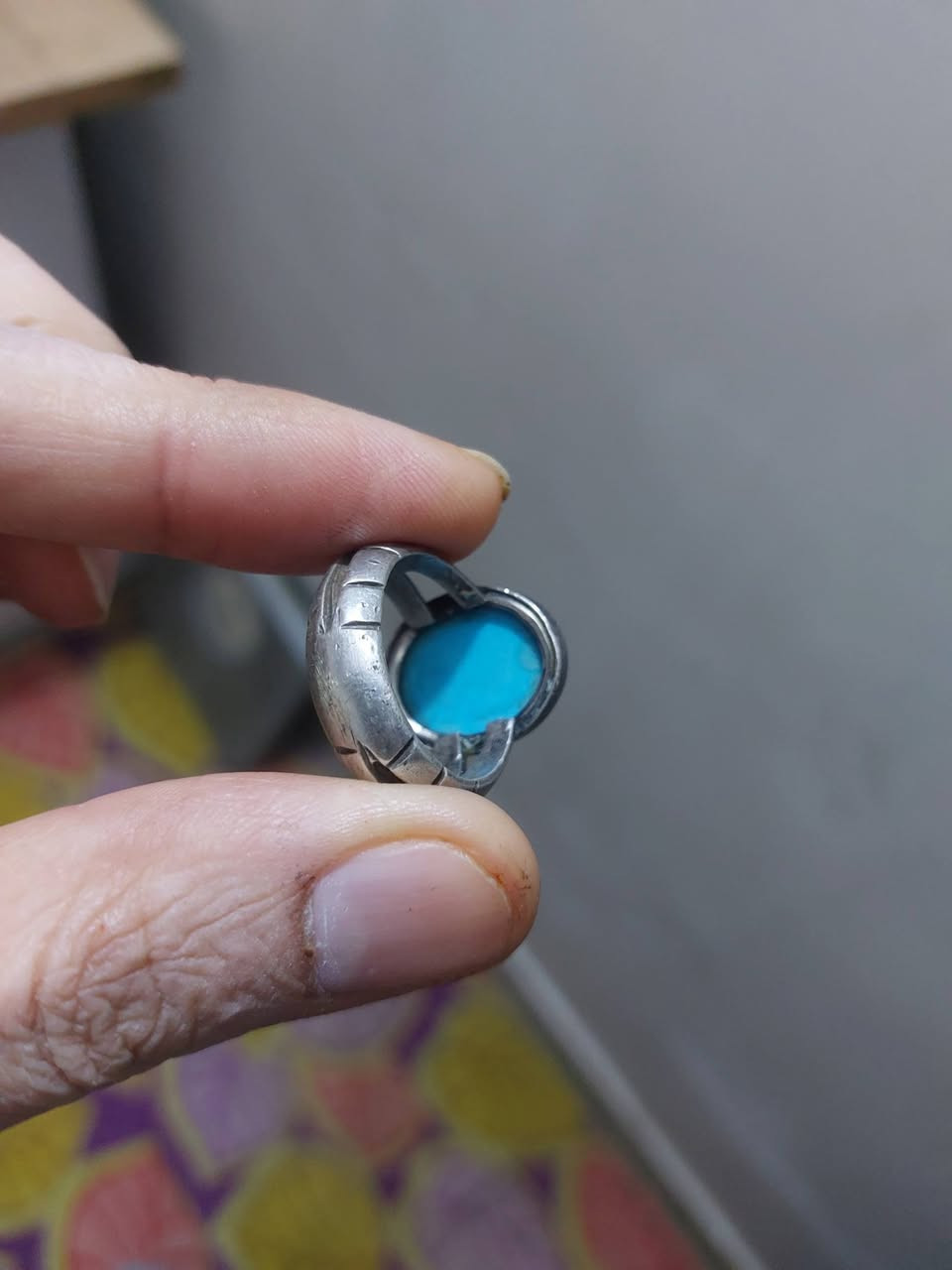 سلام عليكم خاتم البيع سعر ٤٥ مكان مدينة الصدر رقم ***********
