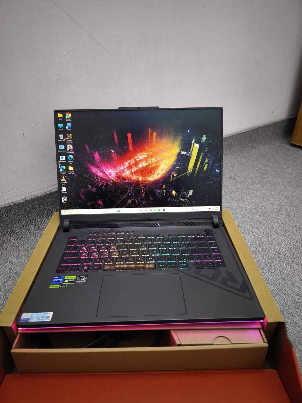 لاپتۆپێکی زۆر ناوازە لە براندی ASUS
ئەم لاپتۆپە تەنها ئەفسانەکان ئەزانن چیە 😅
تایبەتە بە گەیم و دیزاین و کارە قورسەکان بە شێوازێکی گشتی 

نرخی تەنها 1100$
asus rog strix g16
CPU: Intel Core i7 13650HX 13TH GEN HX 14C/20T UPTO 4.9Ghz
GPU: NVIDIA RTX 4060 8GB GDDR6 GRAPHIC 140W FULL-P
RAM: 32GB RAM DDR5 4800Mh
Hard: 1TB SSD NVMe m.2
Display: 16.1inch FullHD IPS 165HZ
Ac Power Adapter: 280Watt 

‎بۆ داواکردن نامە بۆ پەیج بنێرن📥
‎یاخود
‎پەیوەندی بکەن بەم ژمارەیەوە لە وەتسئەپ✅
*********** حلبجة, السليمانية
