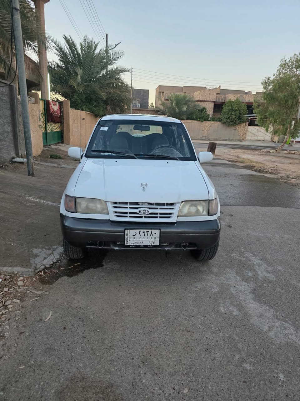 السلام عليكم
كيا سبورتج ٩٦ كير محرك كهربائيات كلها تمام
صدرها نظيف 
تخم تاير جديد 
السعر ٤٢ 
اتصل بالرقم الخاص مغلق
***********
