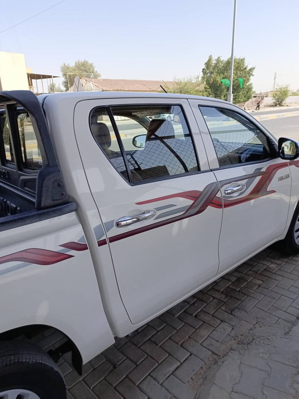 بيكم هايلوكس موديل 2021 ماشية 46الف مكفولة وضع شركة رقم للتواصل***********
