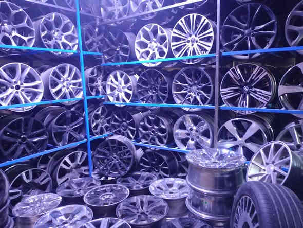 السلام عليكم يتوفر ويل كب ويل حديد مراوس وبيع العنوان بغداد حي العامل شارع 7نيسان قرب حسينيه الائمه المحل خدمات جنه 2 غير مجواجد على فيس الرقم الهاتف  ***********
