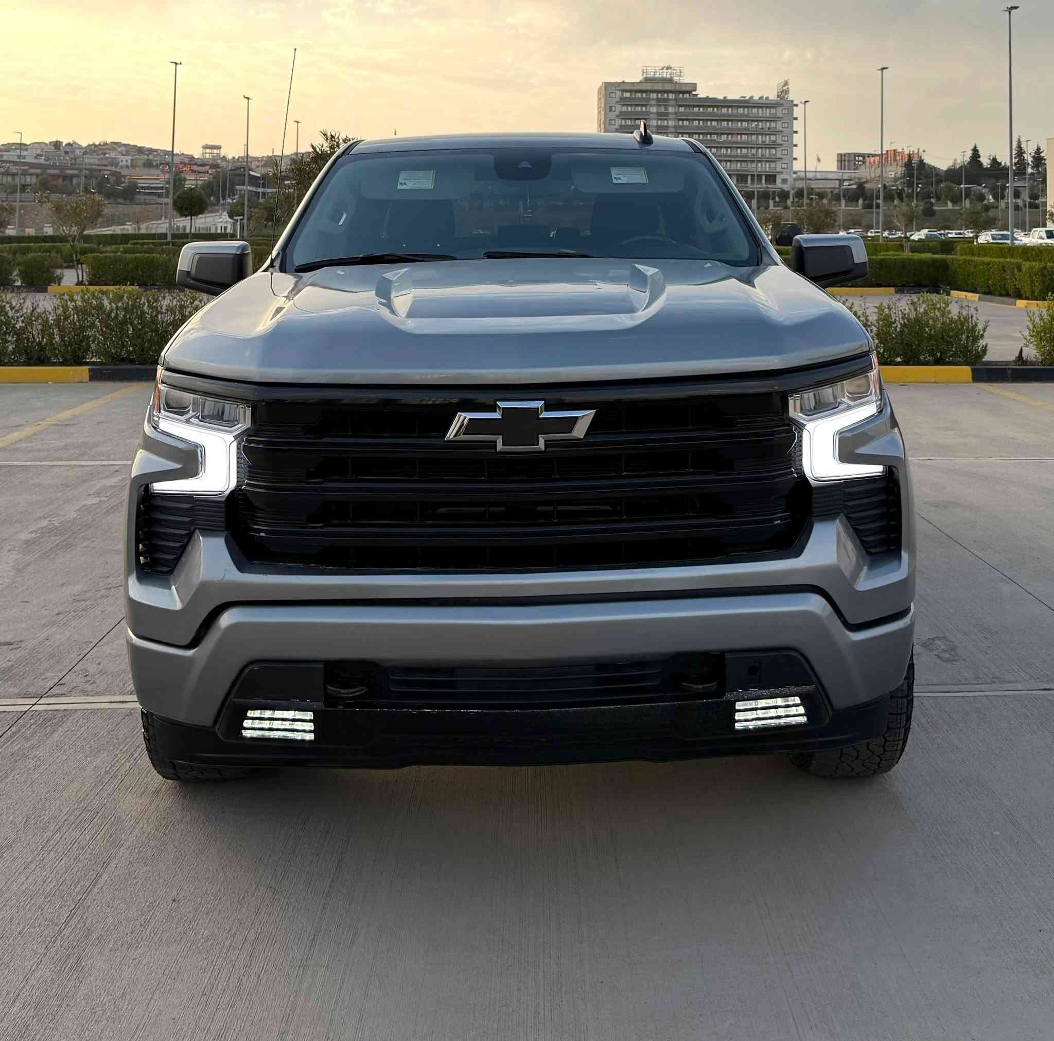 CHEVROLET SILEVARDO  2024
CUSTOM - 4 X 4 

٤ سلندر حجم ٢٧٠٠٠ توربو 
ماشیة ٢٠ الف میل 

‏قطعتين ونص جانبي سبغ 
امامي و خلفي كبس 
1GCPDBEK6RZ226223 شانسی 

ایرباك ستیرن و بردات سیستم 

كیر و محرك و كهرباي بشرط 

بدون رقم موقت , كاتي , شرط رقم 

السعر ٢٤٥ ورقة 
 
٠ ٠ ٠ ١  ٤ ٠ ٢ ٠ ٧ ٧ ٠ 
للبیع فقط 
#سلیمانیة
