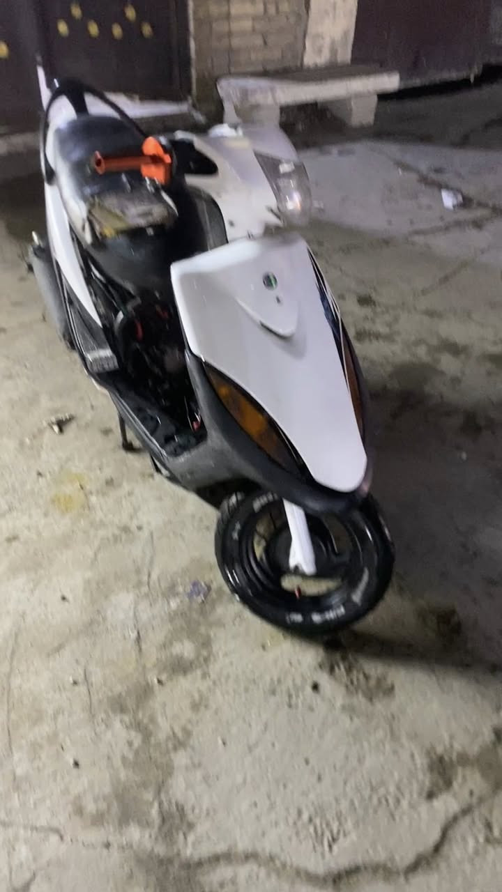 سلام عليكم   ماكس عدلة الدراجة. مكفول كفالة عامة من كهربايات اشاير مازة    مكينة  دراجة ما مفتوح   بلادية. 49 دراجة  نكرة سلف هندر  دراجة غير من الله دراجة ما متعوبة     مكينة نشطة   شلعة تحفر الكاع حفر  باتري جديد. سلف مال 55   دشبول الكتروني صالنصة. FM    سبايدر كاربون فايبر  شوتة   كاربون فايبر رياضي مال 4 ولفات  متواجد فيس واتصال  *********** 
مكاني. بغداد الجديدة  سعر 400 بيها مجال حك الجية
