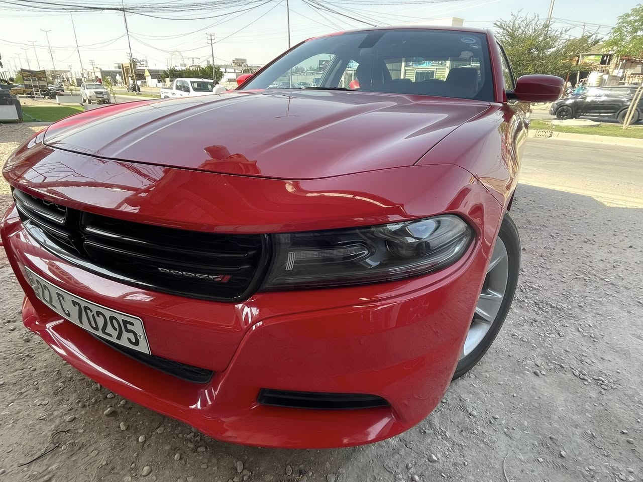السلام عليكم 
2021 
جارجر للبيع او مراوس بتاهو 
خليجيه كفاله عامه حته الدعاميات 
مواصفات عاديه sxt 
حساس 
كاميرا دواره 
بصمه 
كشن كهرباء 
تشغيل عن بعد
شاشه وسط 
جديده كل نقص مابيها 
بيها pdr بخشم الجاملغ ممبين اصلا 
لايت عدسه زنون 300 الف شديته
مكاني كربلاء 
ماشيه 79 كم
السعر 250 بيها مجال جدا قليل
***********
