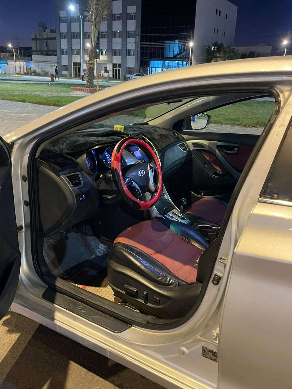 مكينه كير تبريد كفاله خير من الله حداده حلوه تخم تاير 

سياره كفاله من الضربه بيها صبغ حزام فقط الجماليه 

مكاني البصره القبله السعر 87 وبيها مجال قليل الأشراي 

        ***********
