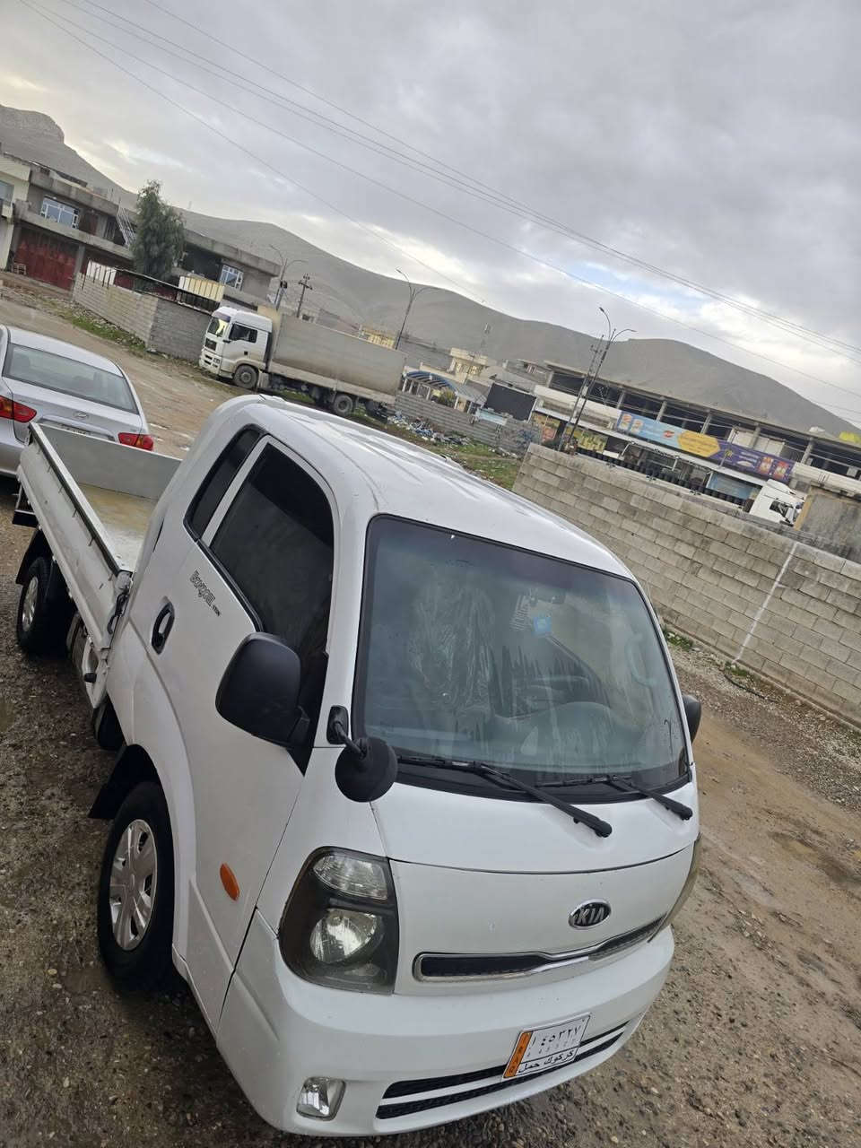 سەرتا بەناوی خوای گەورە 
کیا مۆدێل 2009مانگی 5
مکینە ڕەش ی سۆپرحەجم
3000مەرغوب
5دوگمەی فول 
کوشن هیتەر
ئاوێنە شەفت 
سەلە 
تەبرت ساردوو گەرم 
مەکینە.گێڕ.ئەکسل.ئەنجکتر بەشەرت 
6تایە نیو عمر 
بیلاد 2009یە پێشی کاروە بە 2019
تەقەو ڕەقە بەشرت شانسی چا کراوە بەشرتی 4تەن بۆدی بیلاد 
دووبڕاوە بەشەرت 
سیارکە ماڵی دۆستە بەس چەم چەی دەوێت 

سەرفو هەڵموو بوخار بەشرت 

قفڵوو کۆتای کۆتای خوار بازاڕ 65گاڵا بۆ مەعامەلە تێل مەکە سەیاری خۆت فحس بکە خێری لێ بینی ***********واتس ئابی لەسرە 
ناونیشان سید سادق حلبجة, السليمانية
