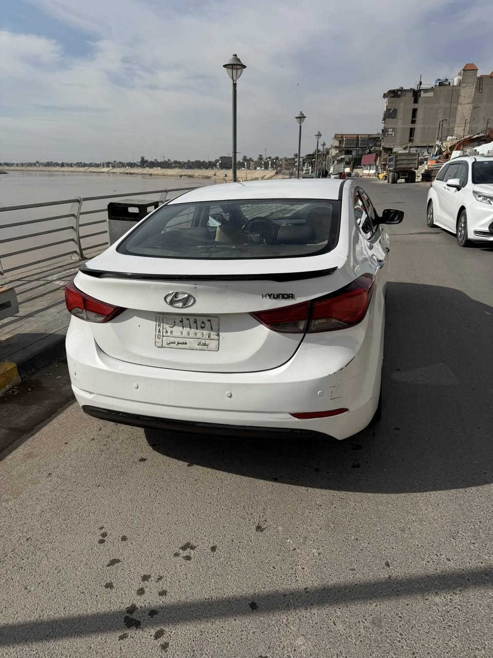 النترا
م١٥ خليجي
مواصفات الخليجي معروفة
محرك كير تبريد تخم تايرات صدر امامي خلفي جددد
سيارة جاهزا مابيها نقص. بس كم ملاحضات بسيطة 
بيها ٤ قطّع صبغ 
جاملغاات خلفية قبق صندوك مبدل
والبنيد مصبوغ 
رقم بغداد بسمي 
***********
