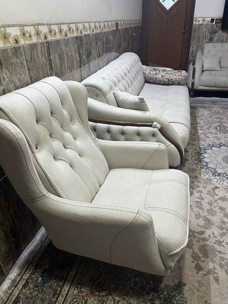 سڵاوی خودای گەورەتان لێبێ بەڕێزان
ئەم قەنەفە بۆ فرۆشتن10نەفەرییە،12ورقەی پێدراو،نرخی ئێستای 7ورقەو معامەلە
چەمچەماڵ
ئێوەی بەڕێزیش کەلو پەلەکانتان لەنامە بنێرن


**إذا كنت صاحب هذا الإعلان وتريد حذفه لأي سبب، رجاءا أرسل رسالة إلى الدعم الفني**