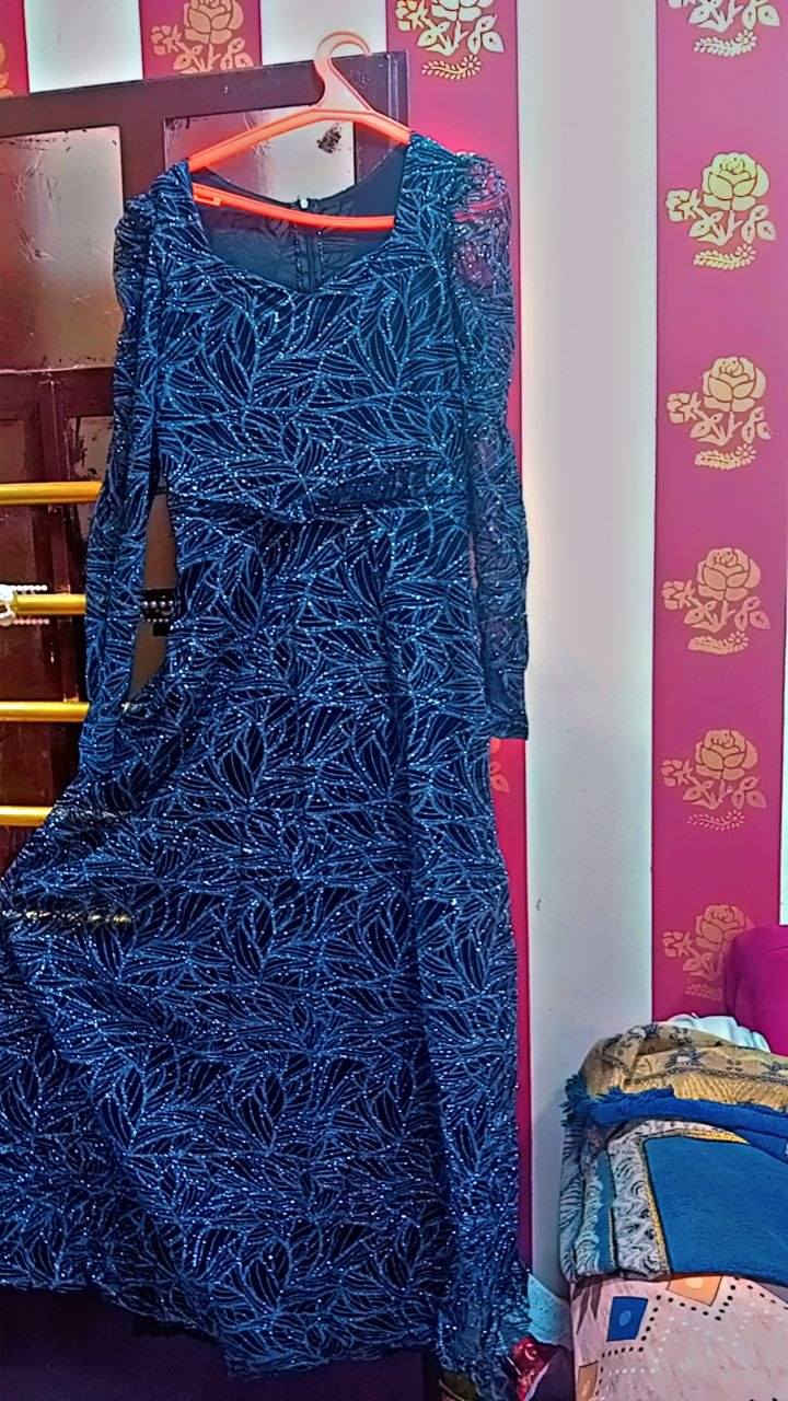 هاذ الفستان لبسته بس مره وحده ب عرس.اشتريته ب 50الف قماشه شيفون مبطن وكله لمع يجنن، ابيعه ب 25 الف  فقط للامانه الفستان كلش حلو  يلبس من وزن 50الى 70 التصوير ضالمه الفستان يموت.


**إذا كنت صاحب هذا الإعلان وتريد حذفه لأي سبب، رجاءا أرسل رسالة إلى الدعم الفني**