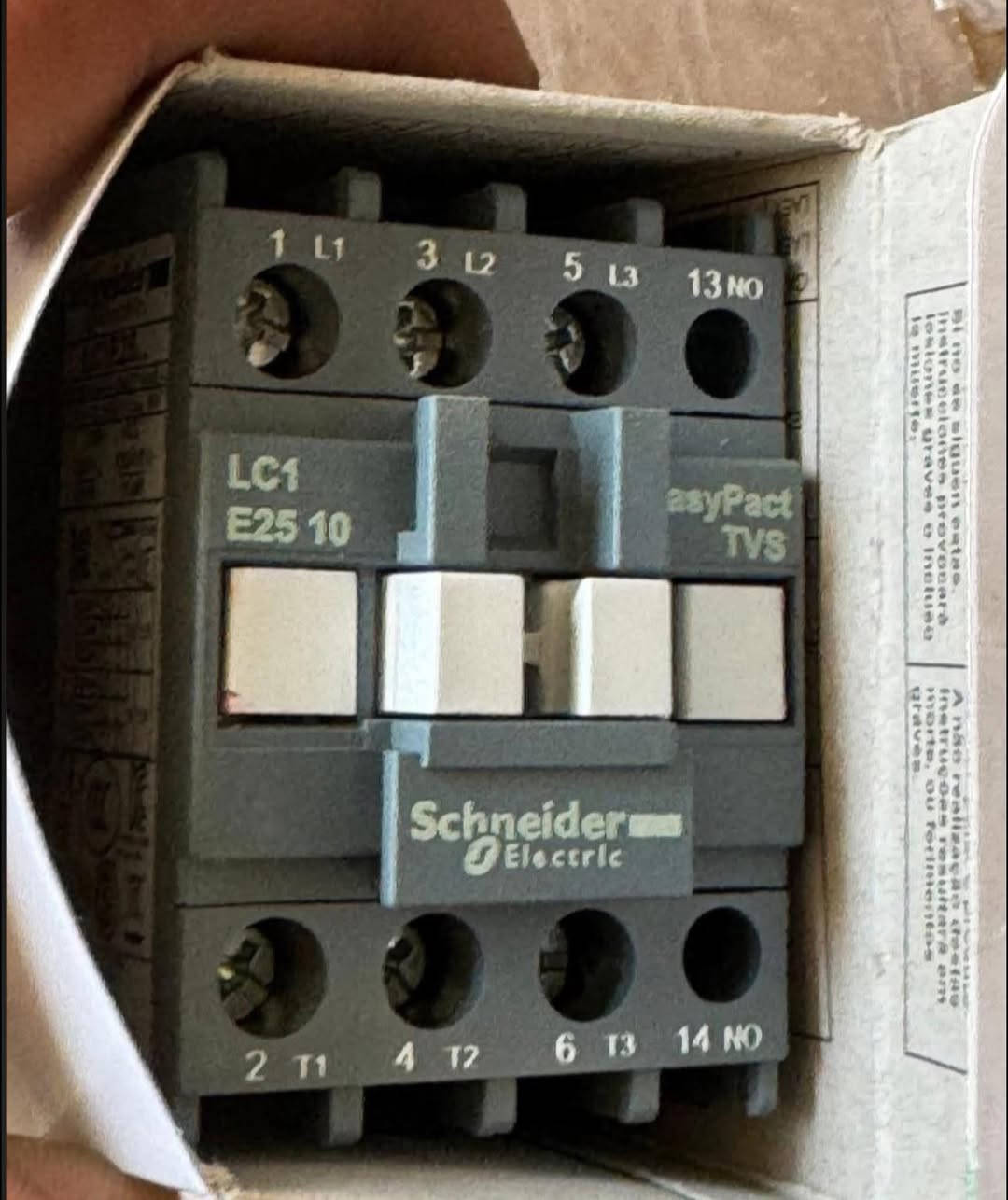 كوندكتر شنايدر أصلي جديد بالباكيت
👈٢٥ /٣٦ أمبير 👈كويل 110 فولت 👉

                               👈٨ ألاف👉
بغداد عكد النصارى 
***********
👈وتوجد خدمه توصيل لكافة ألمحافظات 👉
