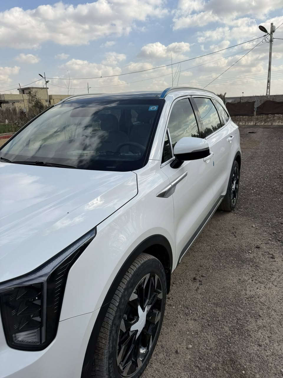 السلام عليكم

كيا سورنتو 2025 #للبيع خليجي 

السعر 318 ورقة 

 ضمان شركة المجموعة الدولية

ماشية 24 الف km لون ابيض

 رقم بغداد

باسمي تحويل مباشر

المواصفات : 

بانوراما 

كير ماوس

هندبريك دكمة

بردات

شاحن وايرلس

جام كهربائي اوتو

7 راكب

داتا شو

مراية السائق اوتو دم

حساسات امامية و خلفية

كاميرا خلفية

محرك 6 سلندر 

ويل  20

كراسي كهرباء

إنارة محيطية

صندوق كهرباء

نظام كار بلي 

تبريد خلفي 

مري شفط

وبعد بيها مواصفات 

بيها بارد ربع الباب الي خلف الصدر 

للاستفسار والتواصل

 ***********متوفر واتساب
