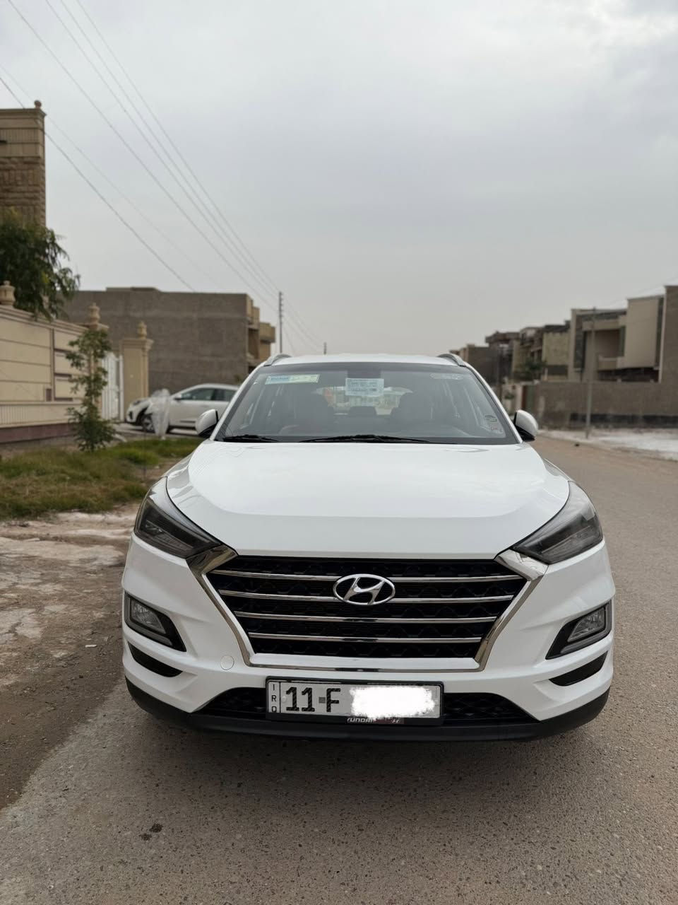 السلام عليكم
توسان 2020
خليجي 
ماشيه 70الف حقيقي 
فول موصفات عدا البنراما 
محرك2000 
بصمه 
كشنات كهرباء سايق وصدر 
حساس امامي خلفي 
شاشه 
كامره اماميه خلفيه 
شاحن واير ليس
مود درايف 
بكلايت لد 
لد نهاري 
تبريد خلفي
نضام ترحيب وأناره خارجيه
 ويل19 

السياره مكفوله كفاله عامه من كلشي 

رقم بغداد تحويل مباشر 
السعر 210وبيه وجال 
مكان السياره الانبار الفلوجه
 للاتصال ***********
