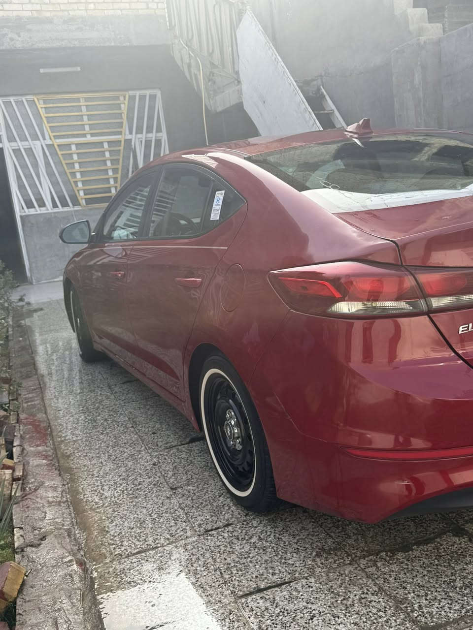 السلام عليكم 
للبيع او الامراوس
للبيع النتره 2017
سياره حلو وجديده
موصفات السياره  
شاشه كبيره كامره دواره رادار جانبي تحكم ستيرن جهتين 
مثبت سرعه  مدخل ( AUX).(USB). ٣انضمه قياده سبورت.وايكو ونورمل.  رقم بغداد  تريد تحويل ثاني يوم   تبريد وتدفئه بشرط سياره اي نقص مابيه  بيه خيط بخار
عنوان بغداد حي البتول
***********
