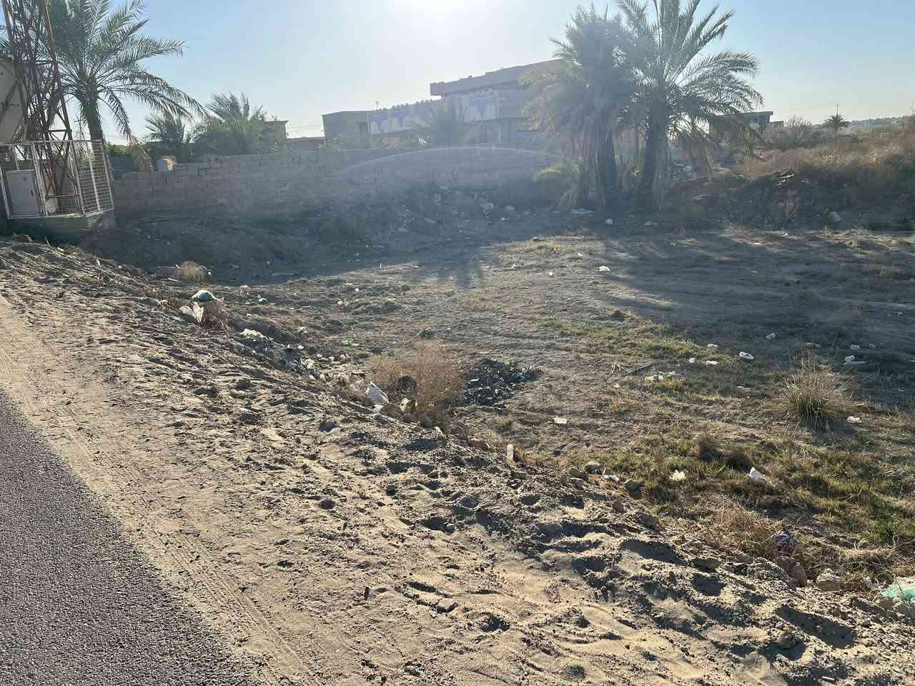 ٧٠٠ متر للبيع ع التبليط طابو زراعي مقابيل المدرسه الشهابي الثالثه ***********
***********
