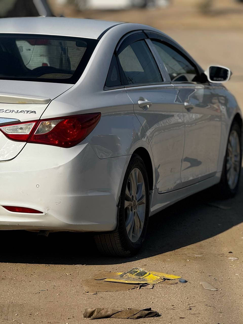 السلام عليكم سوناتا 2012 خليجي كفاله عامه ( عدى شكم شخط بارد ) السياره مكفوله مِن اي ضربه نهائي سونار موجود
سنويه ب اسمي تحويل وكاله 
مواصفات: 
تخم تاير جديد قبل اسبوع شاده 
تبريد قطعتين 
محرك دوش ٢٤٠٠ 
شفتات ستيرن 
شاشه 
كامره 
حساسات 
مري شفط 
سعر ١٢٠ 
تواصل : ***********
