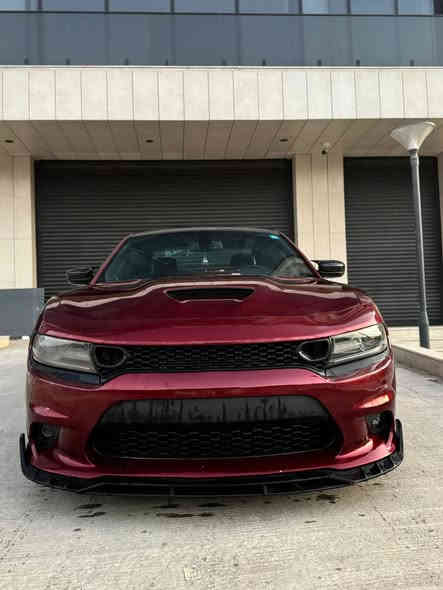 السلام عليكم مستعجل ع بيع دودج جارجر RT 2017 محرك 5700 السيارة حادثها دعامية امامية وشويه من البراكيت 
البدي كلة بدون صبغ كت SRT بلادي من امريكا 
السيارة فول موصفات عدا الرادار والفتحة 
بيها خزن ميموري كشنات حار بارد 
وكنتارا وجلد رادار مري نقطة عمياء 
عليها هواي اضافات وكماليات برمجة وكزوز موبار وهواي امور 
سعر السيارة ٢٠٤$ قفل من الاخير الي تعجبة يجي يكلب وبالخير عليه 
للاستفسار ***********
