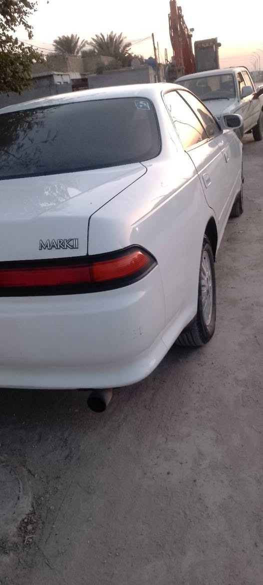 سلام عليكم.. شباب 
وينه لي يدور جديد وكفاله. 
مارك كفاله عامه للبيع مكفوله مكينه وكير حداديه  تخم تايرات جدد تبريد كهربائيات كله شغاله. 
..... سعر 70$وبيه مجال مكان شطره. 
..... 
رقم الهاتف ***********
