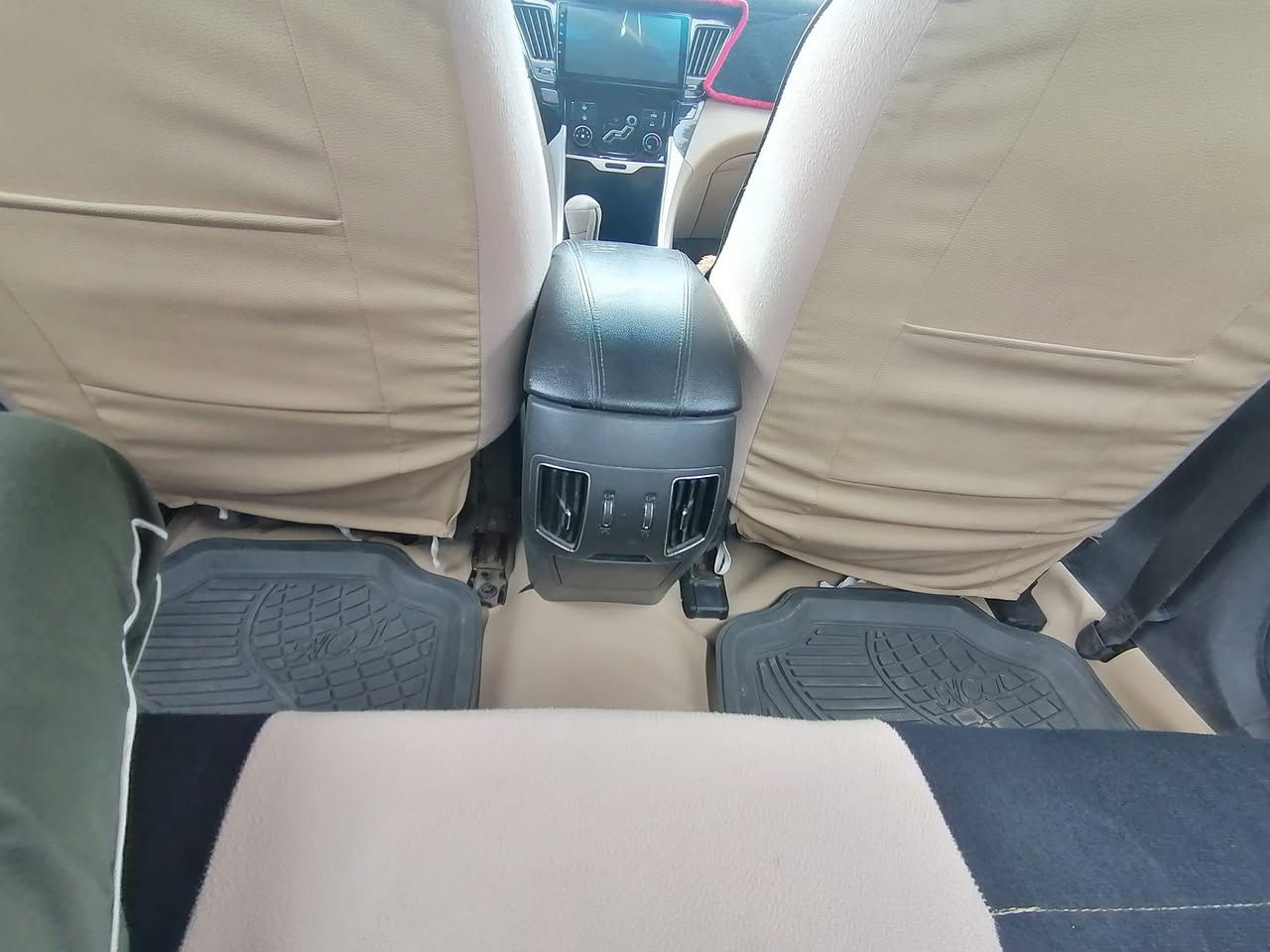 سلام عليكم سوناتا٢٠١١ للبيع خليجي رقم أربيل بسمنه بني راما تبريد قطعتين مري شفط علريمون شاشه سياره جديده حيل المكان بابل الحمزه الغربي إستفسار على الرقم ***********
