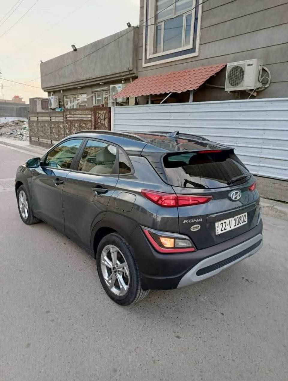للبيع هونداي كونا موديل ///  2023 ///
فول مواصفات عدا الفتحه ترقيم اربيل 
وارد امريكي حادث جانبي خفيف جدا 
باب الخلفي امبدل ربع باب امامي صبغ فقط والباقي مكفول شرط الفحص 
بدون ايرباك جميع الايرباكات سليمه 💯 
بجم ابلادي على وضع الشركه 
محرك 2000 دوش/ ماشيه 16 حالين
فحص وهزه جديد رقم اربيل الجديد 
ملاحظه حجر البيئه رادارات كله ابلادي 
السعر160 وبيه مجال قليل جدا 
هاتف متوفر وتساب اسيا و اثير ☎️☎️ 
*********** /***********
