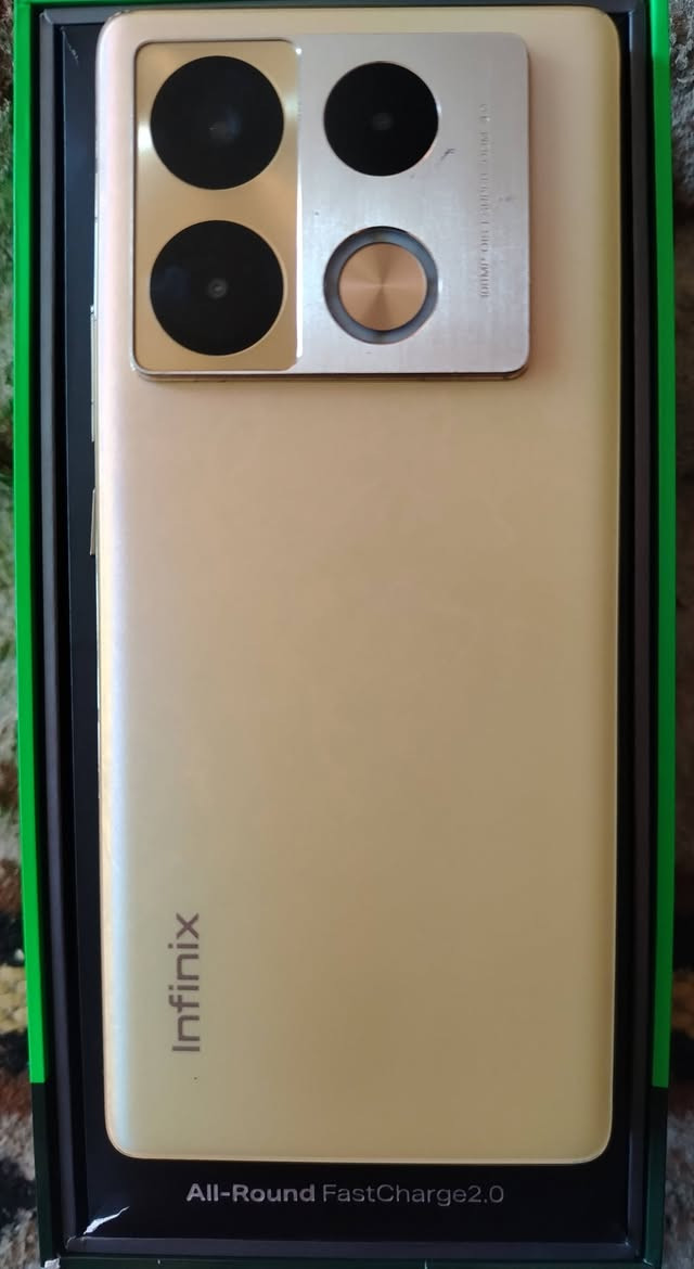 السلام عليكم عندي جهاز انفنكس نوت40 للبيع نصيف ويريد يراسلني على هذا رقم ***********
