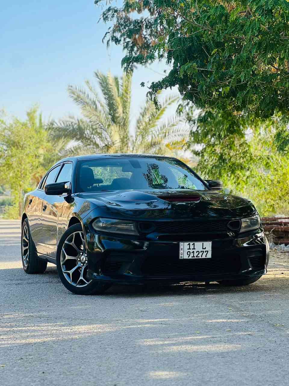 السعر 139 ورقه قفل 🔒 
جارجر  جيتي GT  خليجي موديل 2019 اصل 
بيه 5 قطع صبغ وجزء بارد بالقماره 
لغد شواصي كفاله 
 فول مواصفات GT 
6 سلندر 
رقم  بغداد تحويل مباشر
المحرك : V6.  3.6L .
المواصفات 
* ويل قياس 20 انچ  بلادي تخم تاير جديد
* كشافات الضباب زنون . 
* المصابيح الأمامية مع LED . 
* حساسات . 
* شاشه كبيرة مع نظام ملاحة نفكيشن GPS .
* الشاشة مع اوپشنات
* سستم صوت الپاين .
* مقاعد أمامية كهربائية عدد 1 
* تشغيل عن بعد . كار بلي 
* محدد سرعة . 
* شاشه كبيره 
* كاميرا خلفية .
* مرايا متحسسة للاضاءة العالية .
* كير شفتر بالستيرن . 
* دخول ذكي (بصمة) . ‭***********‬
