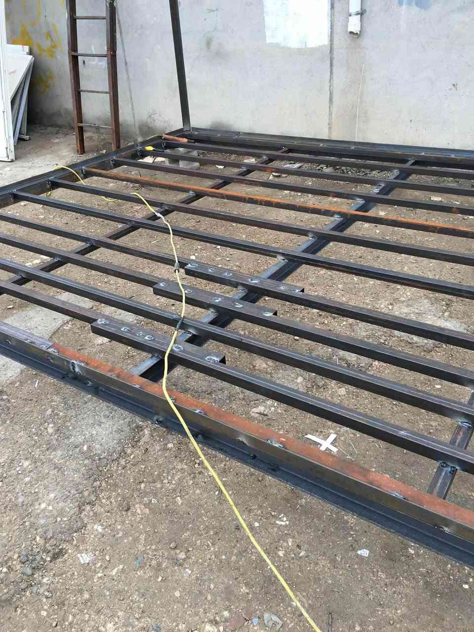 تم انشاء كرفان من سندويج بنل بقياس٤/٣ في منطقة حصيبه الشرقيه مع الارضيه بلاوييد خسب بسعر المتر ٢٢ الف اتصال ☎️ *********** الرمادي, الأنبار
