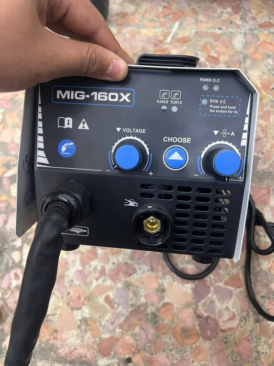 عندي هاي المكينة مااعرف سعرها خلي سعر بما يرضي الله وخذها بلعافيه وشرط جديده مامستخدمه مال امزون


**إذا كنت صاحب هذا الإعلان وتريد حذفه لأي سبب، رجاءا أرسل رسالة إلى الدعم الفني**