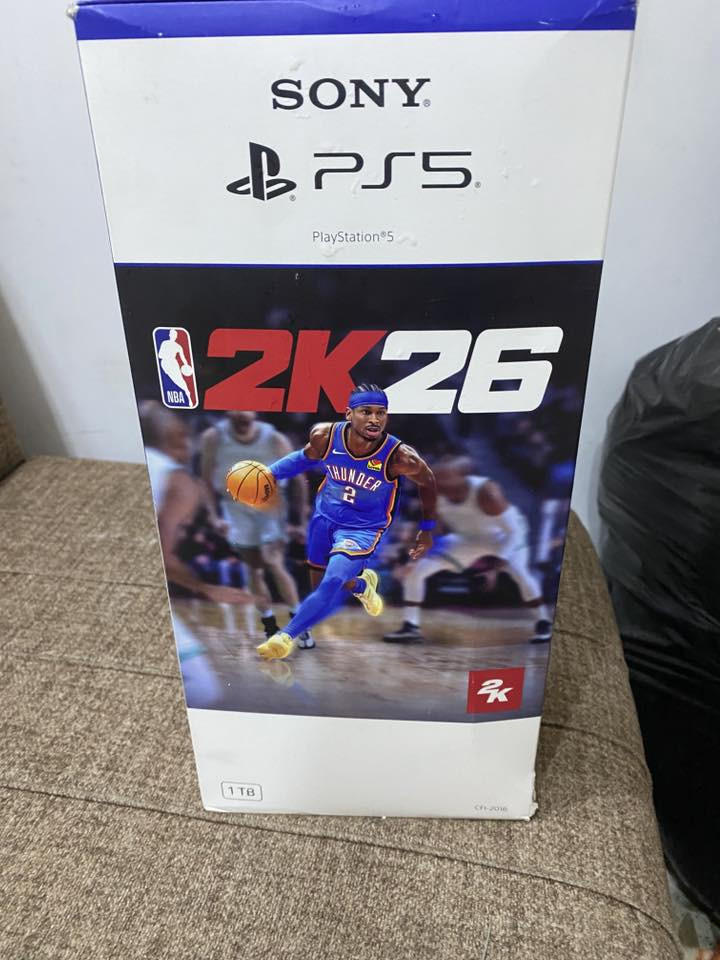 بلي ٥ ما مفتوح ابد بعده بستيكر الشركه
واحد تيرا سعر ٧٥٠ وبي مجال


**إذا كنت صاحب هذا الإعلان وتريد حذفه لأي سبب، رجاءا أرسل رسالة إلى الدعم الفني**