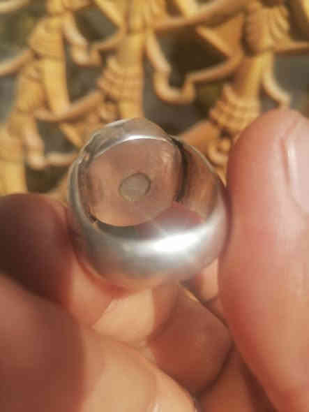 تحفه م̷ـــِْن الجزع البقري صياغه يدويه ثقيله قطعه خشنه مكان كربلاء توصيل بغداد فقط ***********
