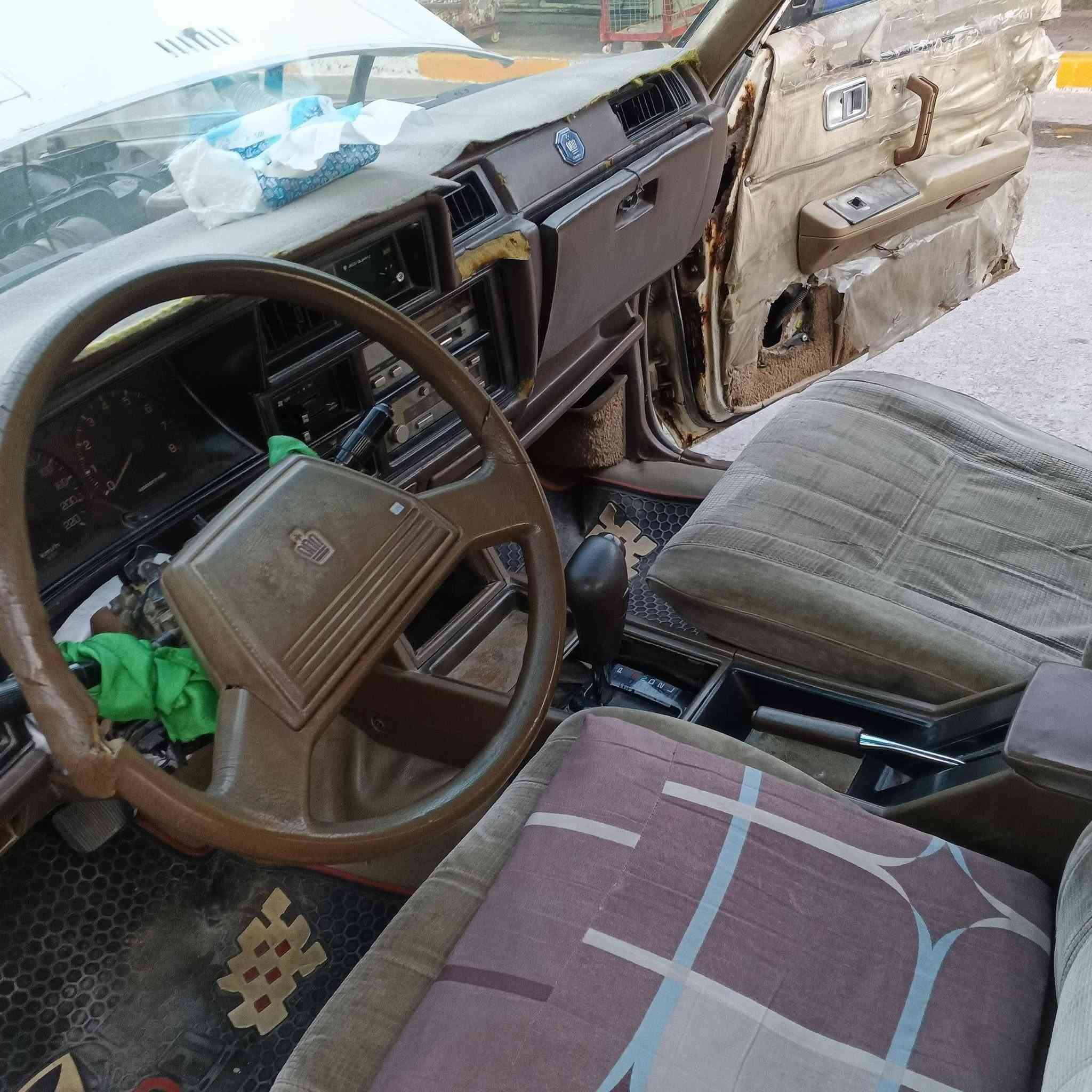 السلام عليكم سوبر موديل1982 مكينه وكير ونجي تبريد شغال تخم تاير جديد صدر نص عمر  السنوير إلى 2029 نهايته الرقم بغداد خصوصي مشروع وطني بشرط تحويل ثاني يوم السعر 35 وبيها مجال الاتصال على الرقم *********** مراسله على الوتساب

